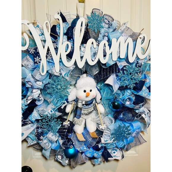 XL Handmade Christmas Holiday Skiing Snowman Ribbon Prelit Wreath 26 ins LED - Picture 11 of 12